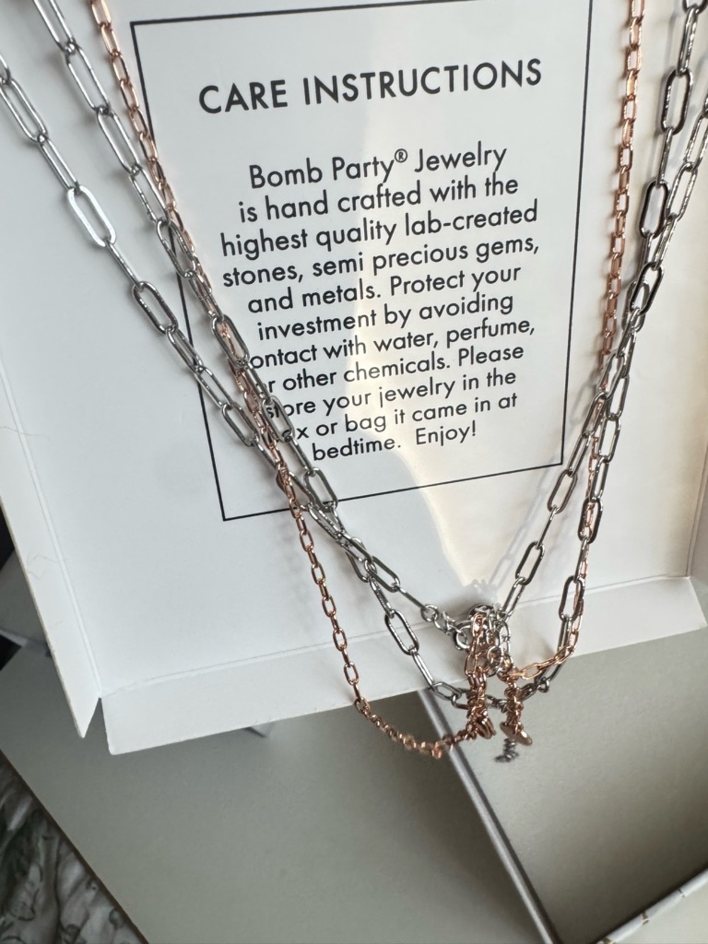 ✨ Bomb Party Luxe Layers Necklace Two Tone New - Picture 3 of 9
